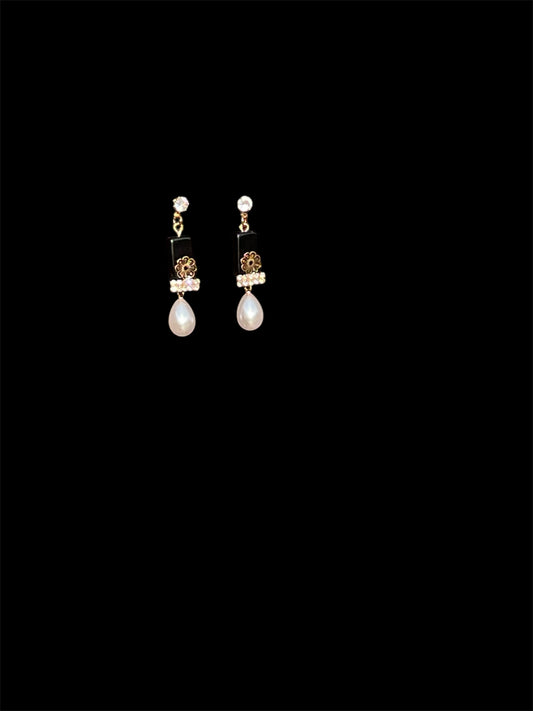 EXQUISTIE EARRINGS FOR ANY EVENT